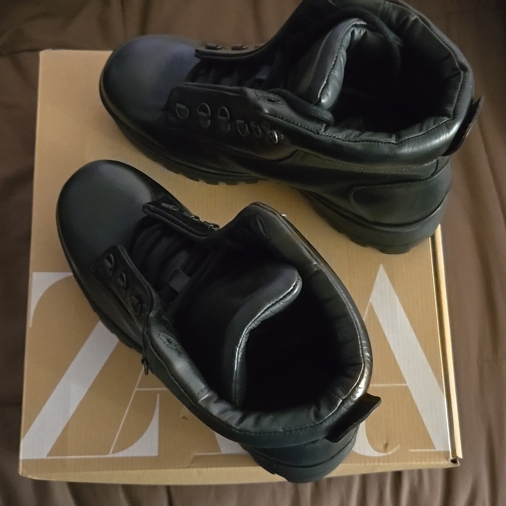 Men's New with Box Zara Vibram Leather Hiking Boots